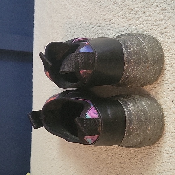 Steve Madden Kids Black/Multi Sneaker Size 13 - Picture 3 of 5